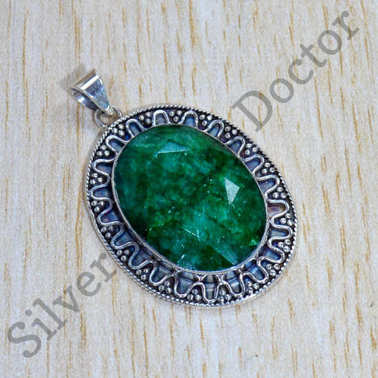 Amazing Look 925 Sterling Silver Jewelry Emerald Gemstone Pendant SJWP-899