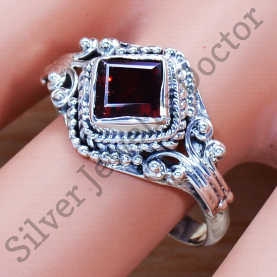 925 Sterling Silver Amazing Look Jewelry Garnet Gemstone Ring SJWR-982