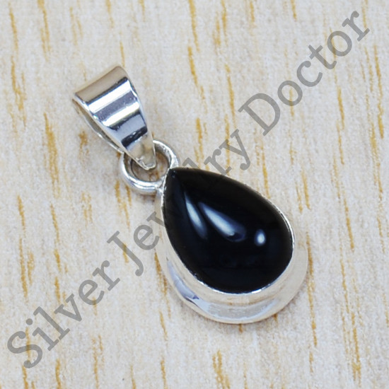 Beautiful Black Onyx Gemstone 925 Sterling Silver Jewelry Pendant SJWP-736