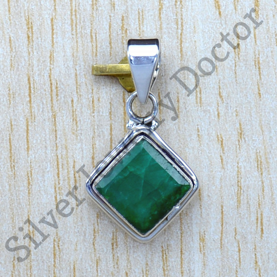 Emerald Gemstone 925 Sterling Silver Handcrafted Jewelry Pendant SJWP-747