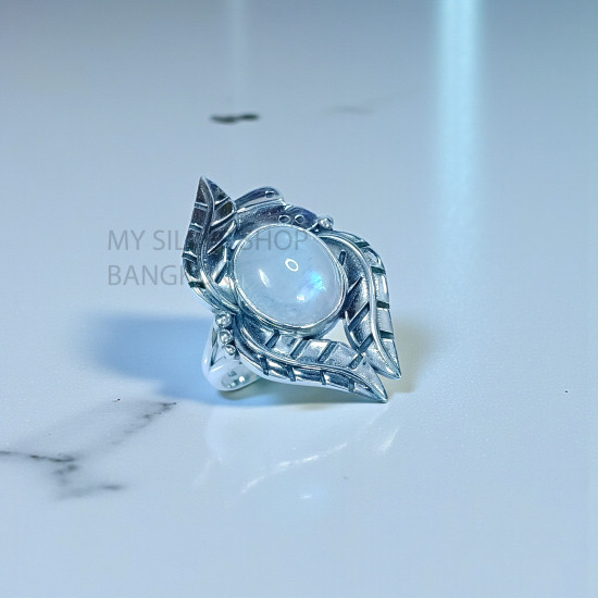 Moonstone 925 Sterling Silver Ring (MYSBR-246) Moonstone 925 Sterling Silver Ring (MYSBR-246)