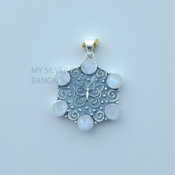 Moonstone 925 Sterling Silver Pendant (MYSP-268) Moonstone 925 Sterling Silver Pendant (MYSP-268)