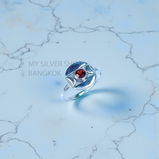 Garnet 925 Sterling Silver Ring (MYSSR-259) Garnet 925 Sterling Silver Ring (MYSSR-259)