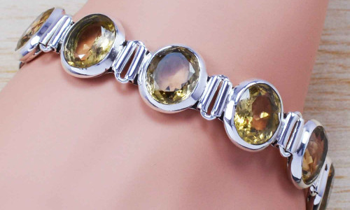 Things to know about Indian jewelry and its alluring history