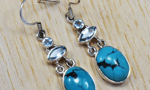 Give your Girl, Best Sterling Silver Earrings that Accentuate her Look