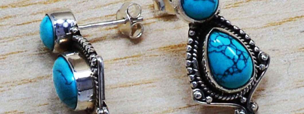 The Ultimate Guide to Choose the Best Earrings for Sensitive Ears The Ultimate Guide to Choose the Best Earrings for Sensitive Ears