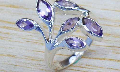 Why sterling silver jewelry makes everyone happy?