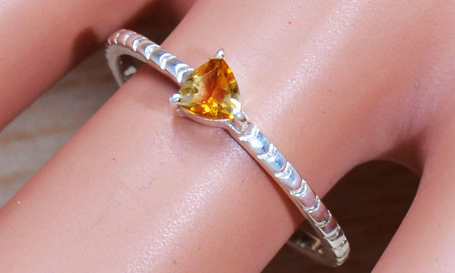 7 DIY Tips to Clean Your Silver jewelry at Home