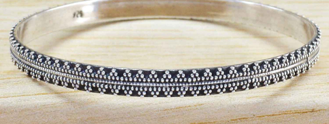 7 Tips for Buying Wholesale Sterling Silver jewelry