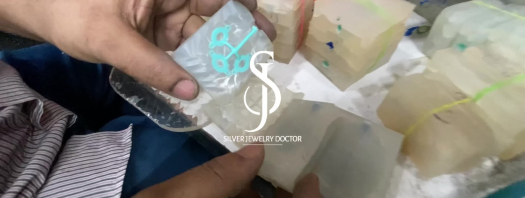 Ring Sizes and Stone Mixes Within a Wholesale Order Ring Sizes and Stone Mixes Within a Wholesale Order