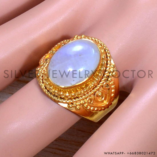 Rainbow Moonstone 925 Sterling Silver Ring (GR-655) Rainbow Moonstone 925 Sterling Silver Ring (GR-655)
