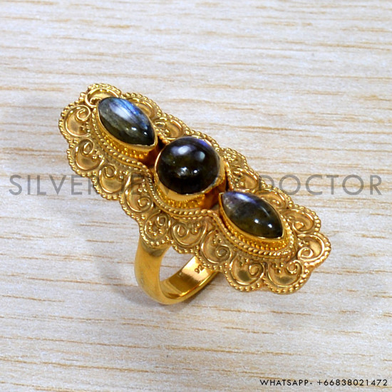 Labradorite 925 Sterling Silver Ring (GR-733) Labradorite 925 Sterling Silver Ring (GR-733)