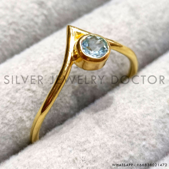 Blue Topaz 925 Sterling Silver Ring (GR-804)