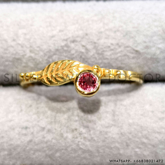 Garnet 925 Sterling Silver Ring (GR-814) Garnet 925 Sterling Silver Ring (GR-814)
