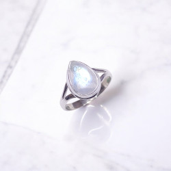 Wholesale Rainbow Moonstone 925 Silver Teardrop Solitaire Rings | MYS BR99 Wholesale Rainbow Moonstone 925 Silver Teardrop Solitaire Rings | MYS BR99