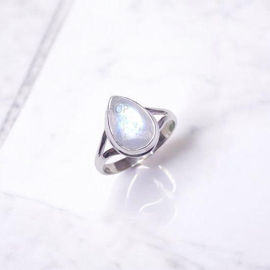 Wholesale Rainbow Moonstone 925 Silver Teardrop Solitaire Rings | MYS BR99 Wholesale Rainbow Moonstone 925 Silver Teardrop Solitaire Rings | MYS BR99