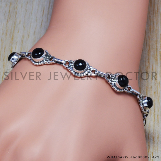 Black Onyx 925 Sterling Silver Bracelet (SJWBR-54) Black Onyx 925 Sterling Silver Bracelet (SJWBR-54)