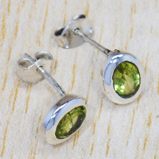 925 Sterling Silver Peridot Gemstone Jewelry Classic Stud Earrings SJWES-217