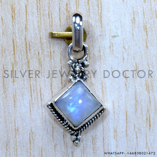 Rainbow Moonstone 925 Sterling Silver Pendant (SJWP-1280)