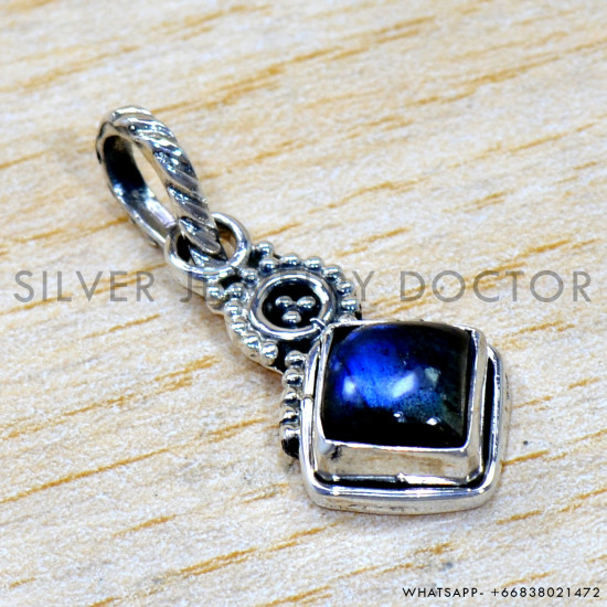 Labradorite 925 Sterling Silver Pendant (SJWP-1489) Labradorite 925 Sterling Silver Pendant (SJWP-1489)