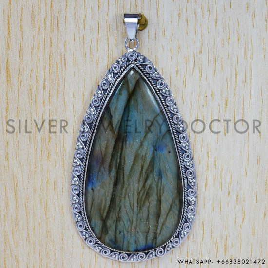 Labradorite 925 Sterling Silver Pendant (SJWP-38) Labradorite 925 Sterling Silver Pendant (SJWP-38)