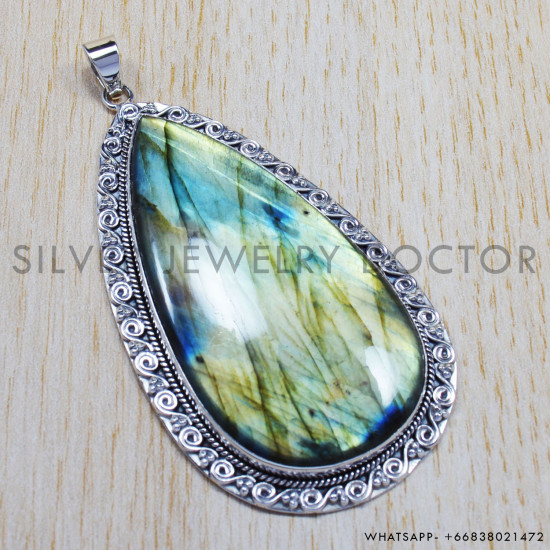 Labradorite 925 Sterling Silver Pendant (SJWP-38) Labradorite 925 Sterling Silver Pendant (SJWP-38)