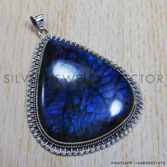 Labradorite 925 Sterling Silver Pendant (SJWP-40) Labradorite 925 Sterling Silver Pendant (SJWP-40)