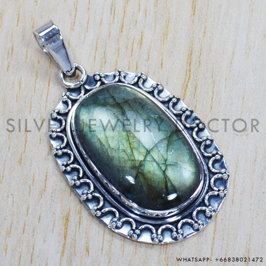 Labradorite 925 Sterling Silver Pendant (SJWP-622) Labradorite 925 Sterling Silver Pendant (SJWP-622)