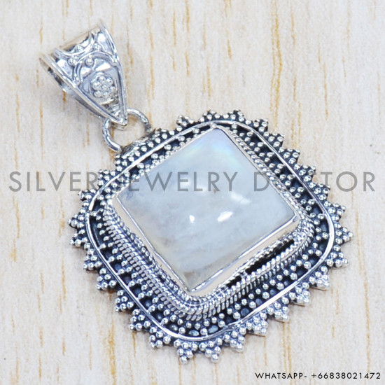 Rainbow Moonstone 925 Sterling Silver Pendant (SJWP-631) Rainbow Moonstone 925 Sterling Silver Pendant (SJWP-631)