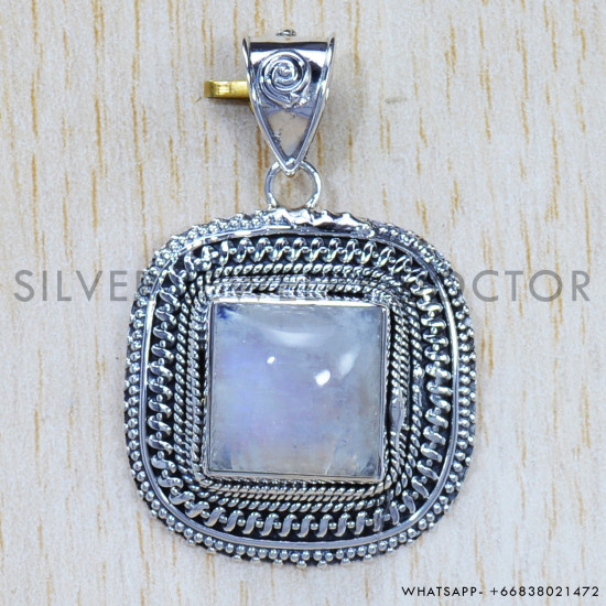 Rainbow Moonstone 925 Sterling Silver Pendant (SJWP-637) Rainbow Moonstone 925 Sterling Silver Pendant (SJWP-637)