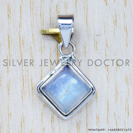 Rainbow Moonstone 925 Sterling Silver Pendant (SJWP-741)