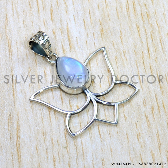Rainbow Moonstone 925 Sterling Silver Pendant (SJWP-952) Rainbow Moonstone 925 Sterling Silver Pendant (SJWP-952)
