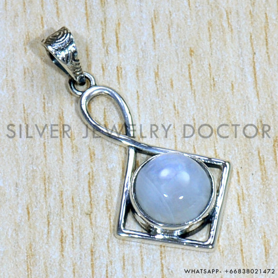Rainbow Moonstone 925 Sterling Silver Pendant (SJWP-955) Rainbow Moonstone 925 Sterling Silver Pendant (SJWP-955)