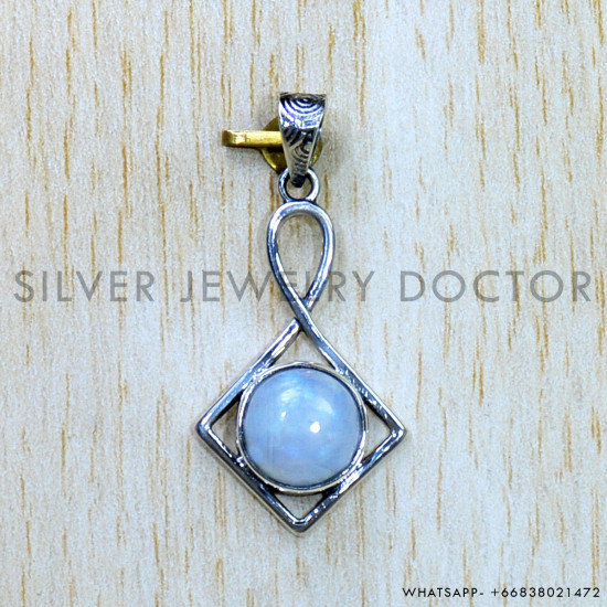 Rainbow Moonstone 925 Sterling Silver Pendant (SJWP-955) Rainbow Moonstone 925 Sterling Silver Pendant (SJWP-955)