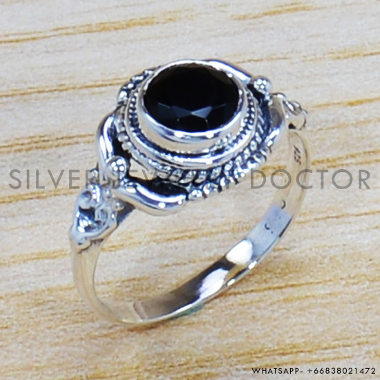 Black Onyx 925 Sterling Silver Ring (SJWR-1001) Black Onyx 925 Sterling Silver Ring (SJWR-1001)