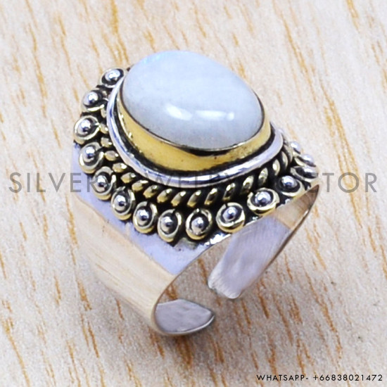 Rainbow Moonstone 925 Sterling Silver Ring (SJWR-102) Rainbow Moonstone 925 Sterling Silver Ring (SJWR-102)
