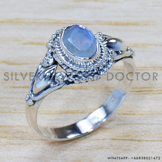 Rainbow Moonstone 925 Sterling Silver Ring (SJWR-1082) Rainbow Moonstone 925 Sterling Silver Ring (SJWR-1082)