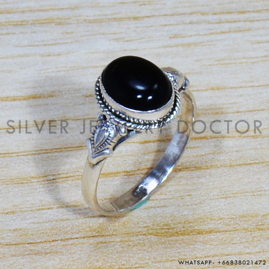 Black Onyx 925 Sterling Silver Ring (SJWR-1581) Black Onyx 925 Sterling Silver Ring (SJWR-1581)