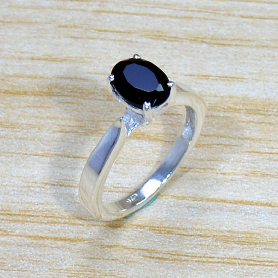 Black Onyx Gemstone Traditional Jewelry 925 Sterling Silver Ring SJWR-1593