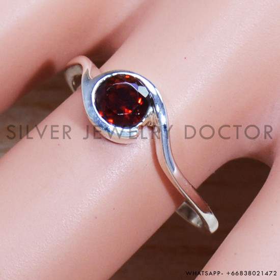 Garnet 925 Sterling Silver Ring (SJWR-1625) Garnet 925 Sterling Silver Ring (SJWR-1625)