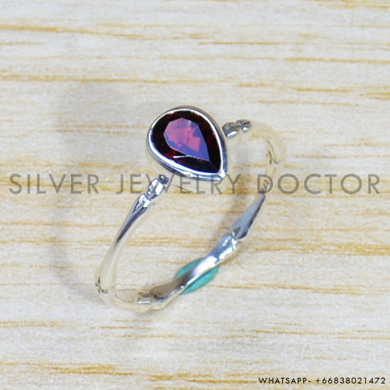 Garnet 925 Sterling Silver Ring (SJWR-1639) Garnet 925 Sterling Silver Ring (SJWR-1639)