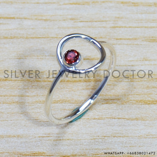 Garnet 925 Sterling Silver Ring (SJWR-1643) Garnet 925 Sterling Silver Ring (SJWR-1643)