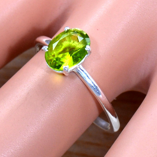 Peridot Gemstone Exclusive Jewelry 925 Sterling Silver Ring SJWR-1681