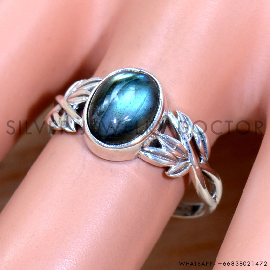 Labradorite 925 Sterling Silver Ring (SJWR-2050) Labradorite 925 Sterling Silver Ring (SJWR-2050)