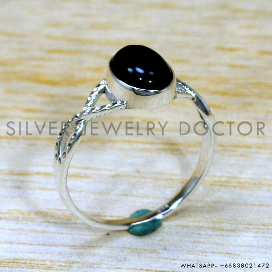 Black Onyx 925 Sterling Silver Ring (SJWR-2077) Black Onyx 925 Sterling Silver Ring (SJWR-2077)