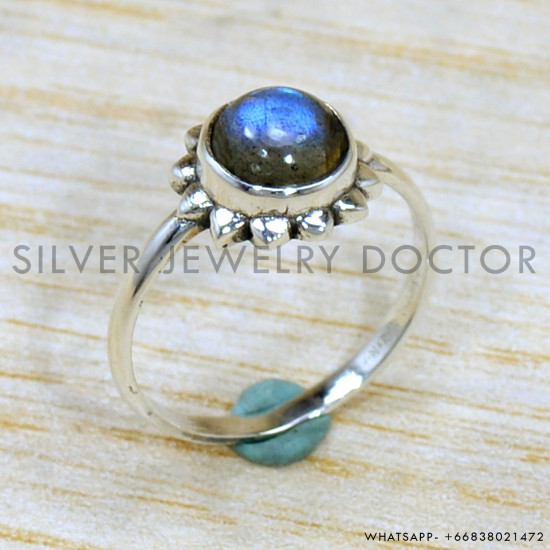 Labradorite 925 Sterling Silver Ring (SJWR-2079) Labradorite 925 Sterling Silver Ring (SJWR-2079)