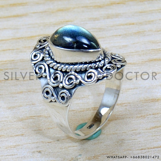 Labradorite 925 Sterling Silver Ring (SJWR-2117) Labradorite 925 Sterling Silver Ring (SJWR-2117)