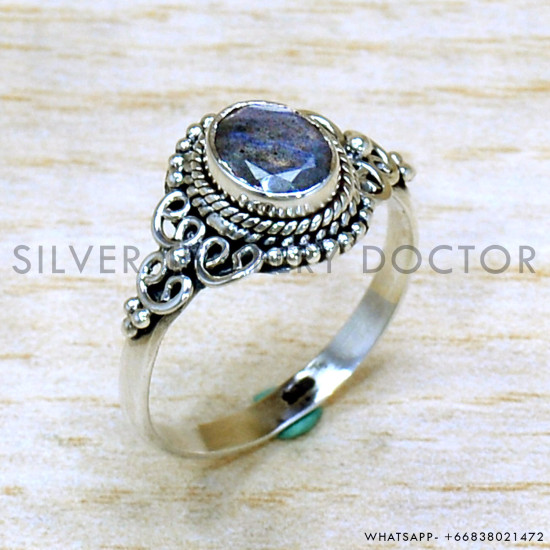 Labradorite 925 Sterling Silver Ring (SJWR-2180) Labradorite 925 Sterling Silver Ring (SJWR-2180)