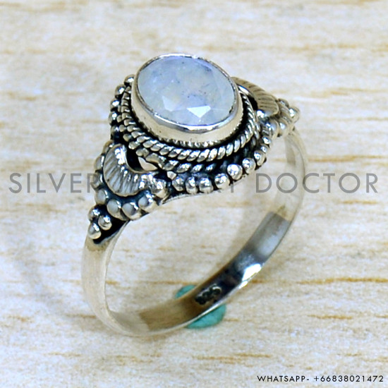 Rainbow Moonstone 925 Sterling Silver Ring (SJWR-2256) Rainbow Moonstone 925 Sterling Silver Ring (SJWR-2256)
