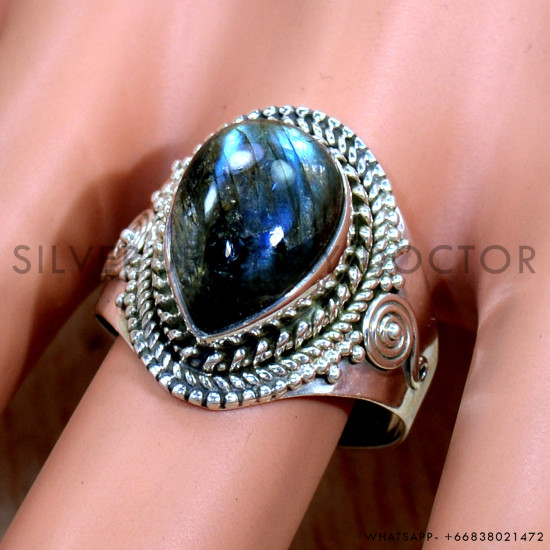 Labradorite 925 Sterling Silver Ring (SJWR-2446) Labradorite 925 Sterling Silver Ring (SJWR-2446)